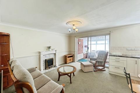 2 bedroom semi-detached bungalow for sale, Fairfield, Longbenton, Newcastle upon Tyne, NE12