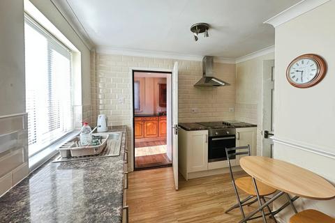 2 bedroom semi-detached bungalow for sale, Fairfield, Longbenton, Newcastle upon Tyne, NE12