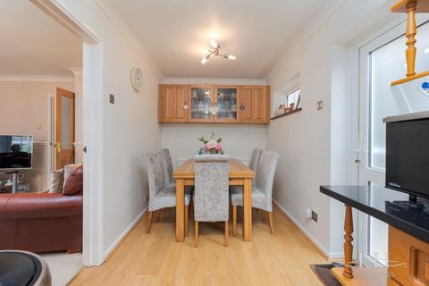 12 Vine Way, Brentwood, CM14 4UU