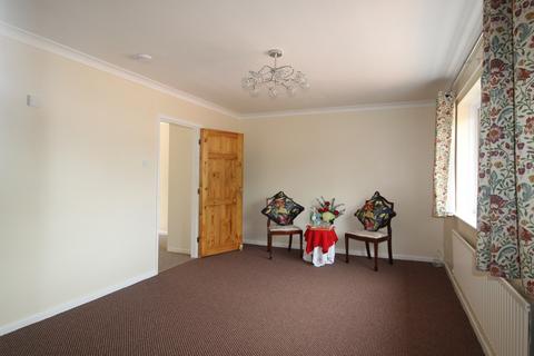 3 bedroom semi-detached bungalow to rent - 3B Cotes Crescent, Bicton Heath, Shrewsbury, Shropshire, SY3 5AS