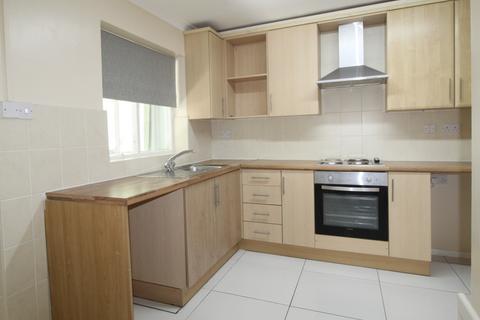 3 bedroom semi-detached bungalow to rent - 3B Cotes Crescent, Bicton Heath, Shrewsbury, Shropshire, SY3 5AS