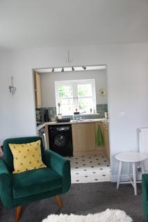 30 Kirton Drive, Crediton, EX17 3DW