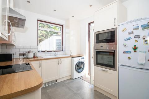 73 North View, Pinner, HA5 1PT