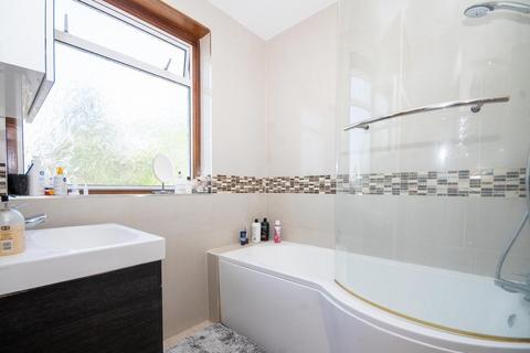 73 North View, Pinner, HA5 1PT
