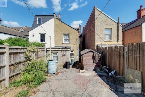 90 Avondale Road, South Croydon, CR2 6JB