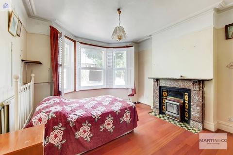 90 Avondale Road, South Croydon, CR2 6JB