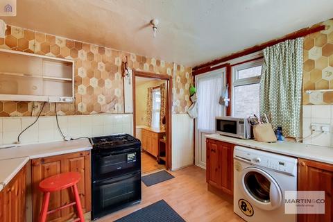 90 Avondale Road, South Croydon, CR2 6JB
