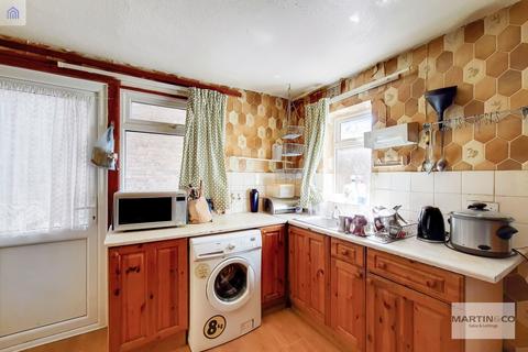 90 Avondale Road, South Croydon, CR2 6JB