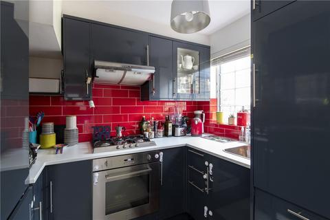 2 bedroom terraced house to rent, St. Anthony's Close, London, SW17