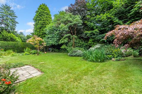 Broadmead Alcocks Close, Kingswood, Tadworth, KT20 6BG