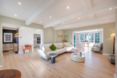 3 bedroom detached house to rent, Wildwood Road, Hampstead Garden Suburb, London