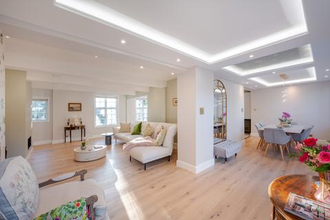 3 bedroom detached house to rent, Wildwood Road, Hampstead Garden Suburb, London