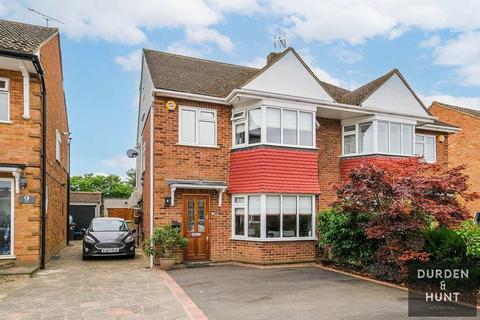 11 Churchill Close, Ongar, CM5 9BH