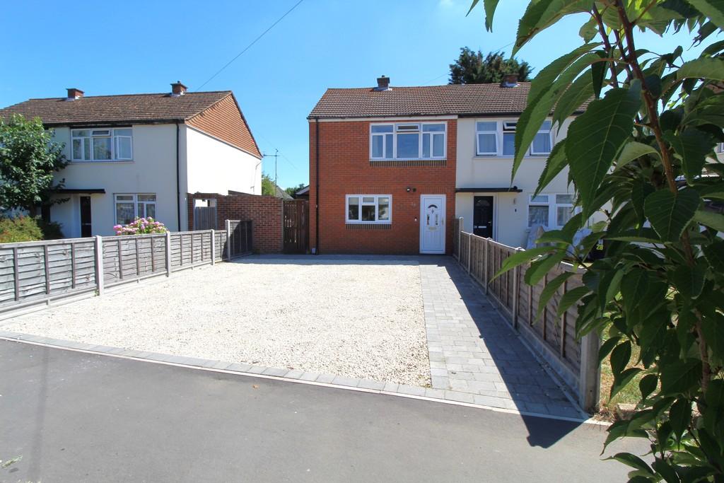 Rectory Lane, Byfleet 2 bed semidetached house £415,000