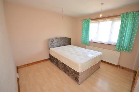 12 Bridgeford Place, Corby, NN18 0HE