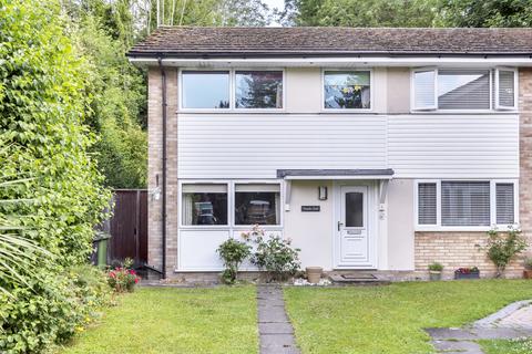 13 Fiona Close, Winchester, SO23 0HB