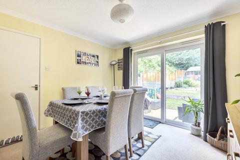 13 Fiona Close, Winchester, SO23 0HB
