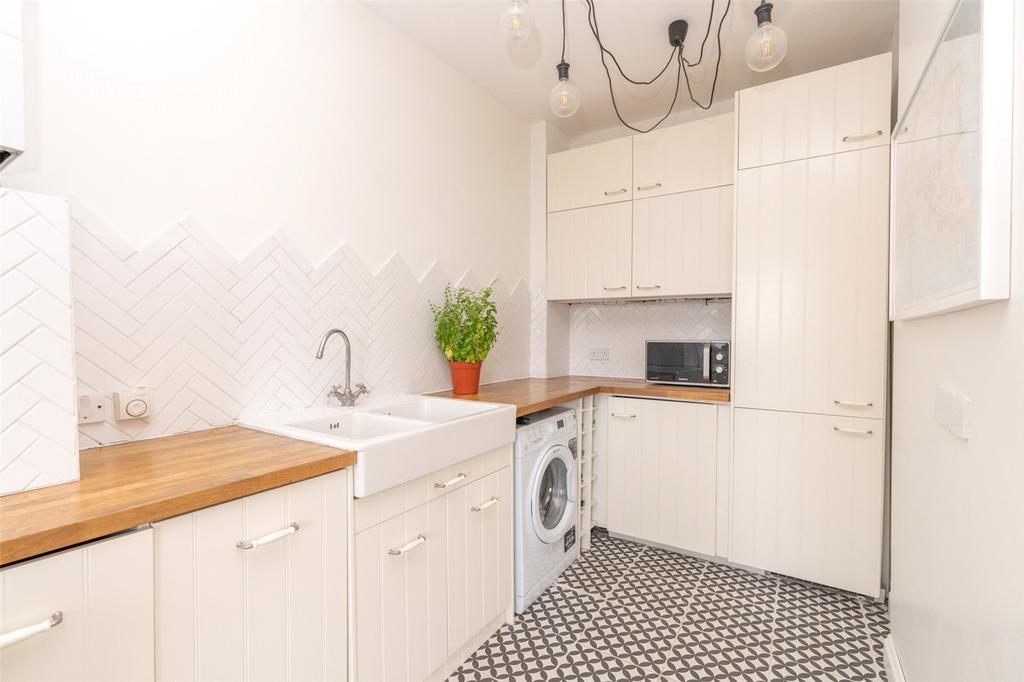 Dining Kitchen Alt