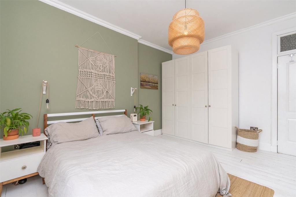 Bedroom 1 Alt