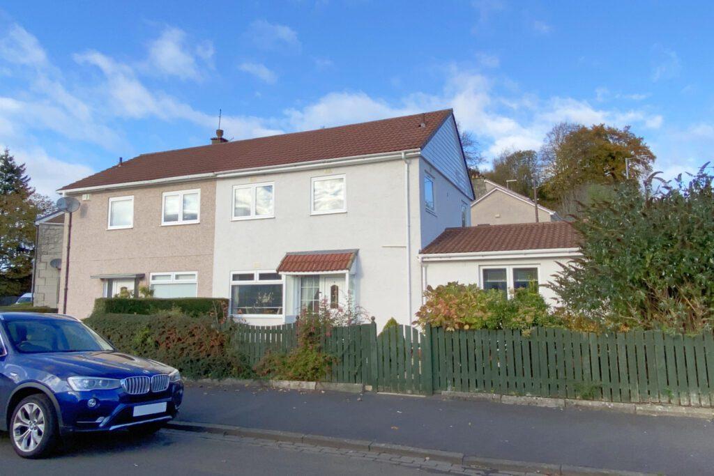 13a Overtoun Road, Parkhall G81 3RE 3 bed semidetached house £135,000