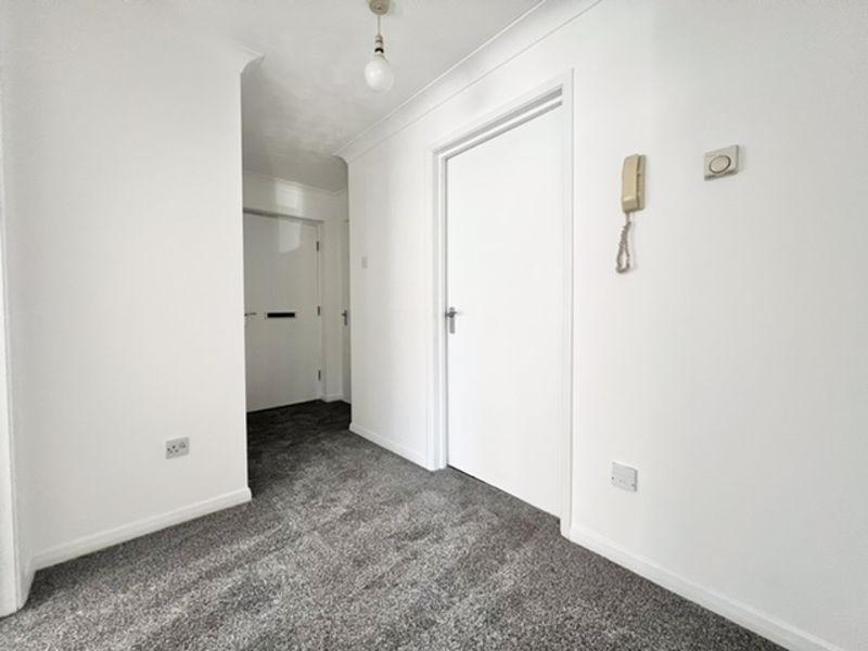 Entrance hall view 2