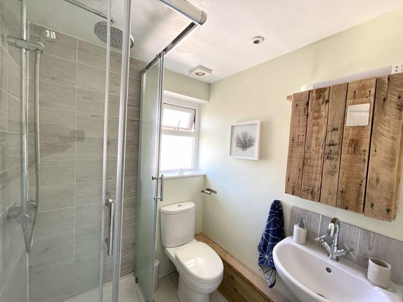 En Suite Shower Room