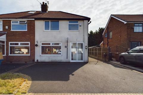 4 bedroom semi-detached house for sale, Hardfield Road, Alkrington M24 1JH