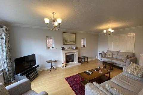 11 Monarch Drive, Kingsmead, Northwich, CW9 8UN