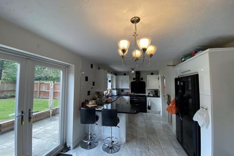 11 Monarch Drive, Kingsmead, Northwich, CW9 8UN