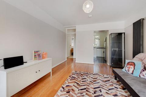 Flat 18, Rollo Court Strasburg Road, London, SW11 5HL