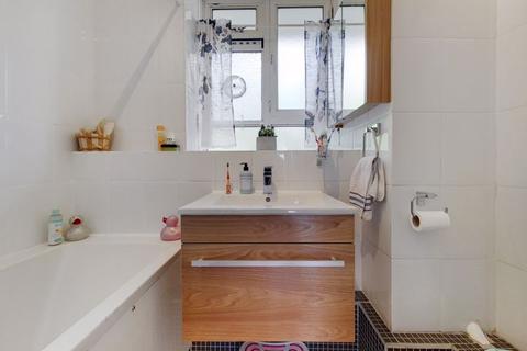 Flat 18, Rollo Court Strasburg Road, London, SW11 5HL