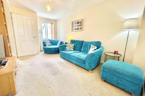 37 Sunliner Way, South Ockendon, RM15 5FS