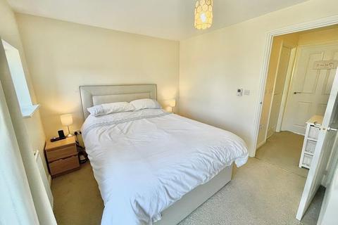 37 Sunliner Way, South Ockendon, RM15 5FS