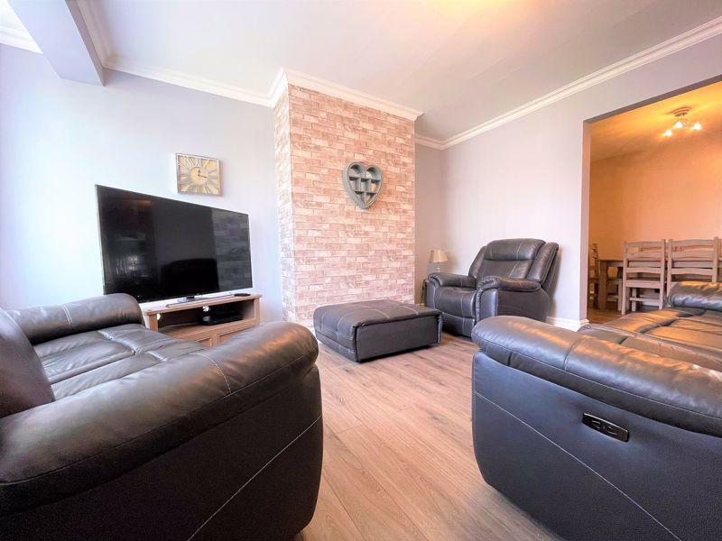 Boothferry Road, Hull, HU4 3 bed terraced house for sale £150,000