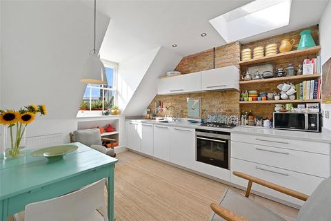 62d Addison Gardens, London, W14 0DP