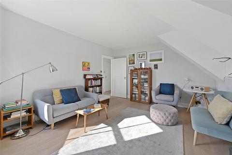 62d Addison Gardens, London, W14 0DP