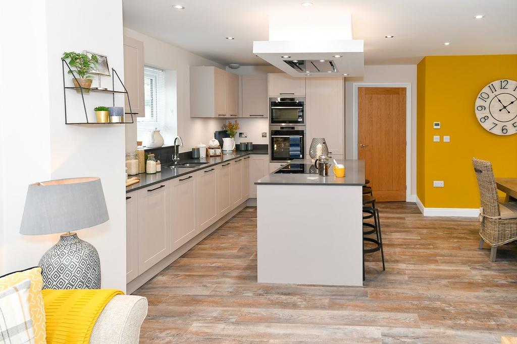 Nash Road, Great Horwood, Milton Keynes, MK17 4 bed detached house for