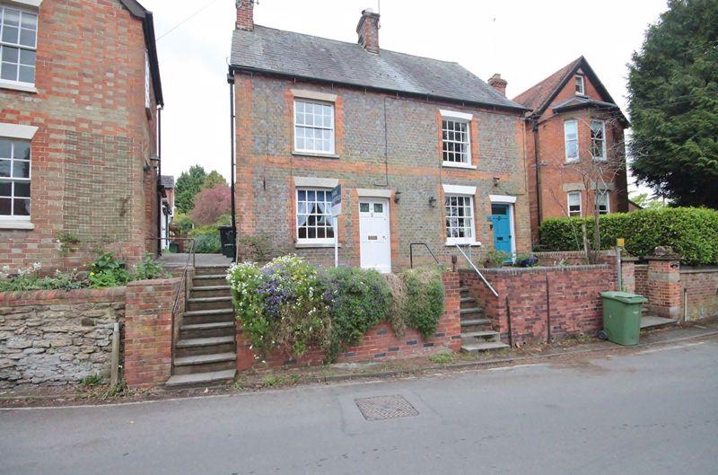 Priory Road, Wantage 2 bed semidetached house £285,000