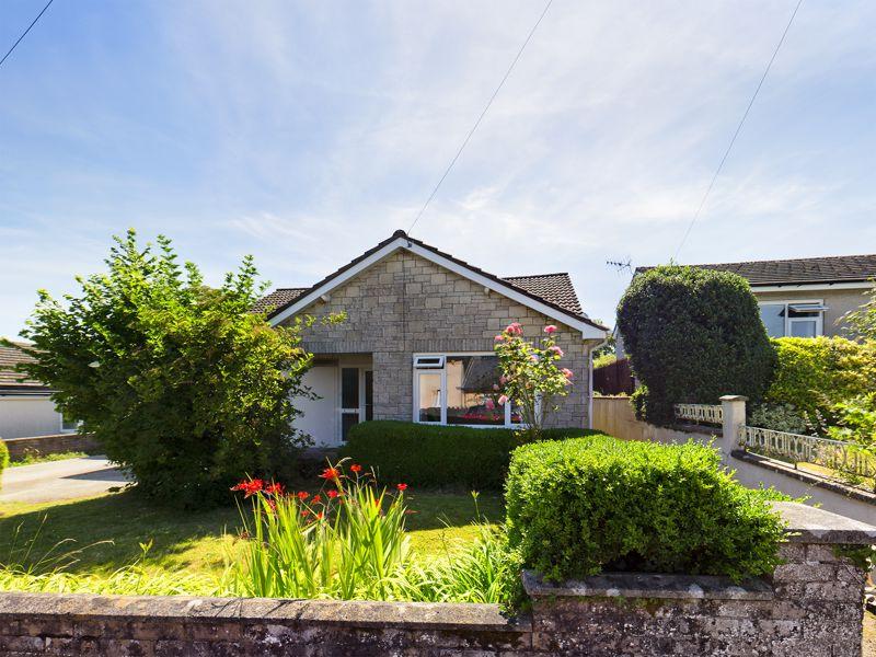 Hillside Road, Llangattock, Crickhowell 3 bed detached bungalow for