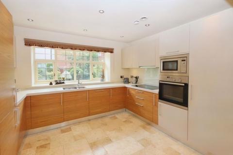 2 bedroom detached house for sale - WINKTON   CHRISTCHURCH