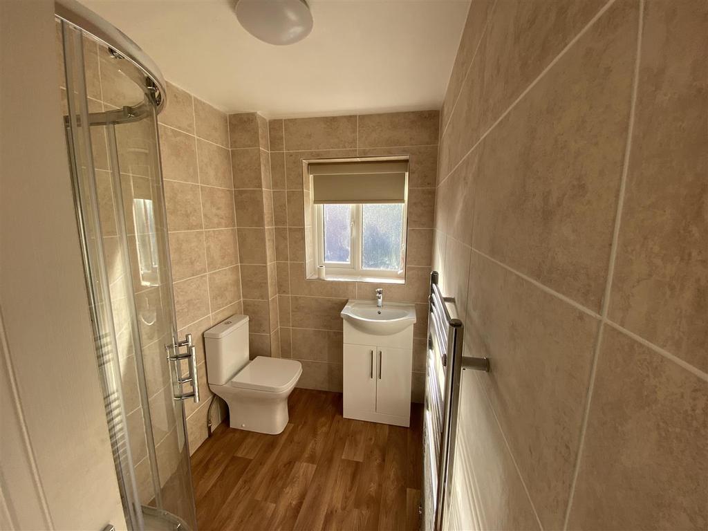 11 Chapel Lane, Codsall 2 bed semidetached house £895 pcm (£207 pw)