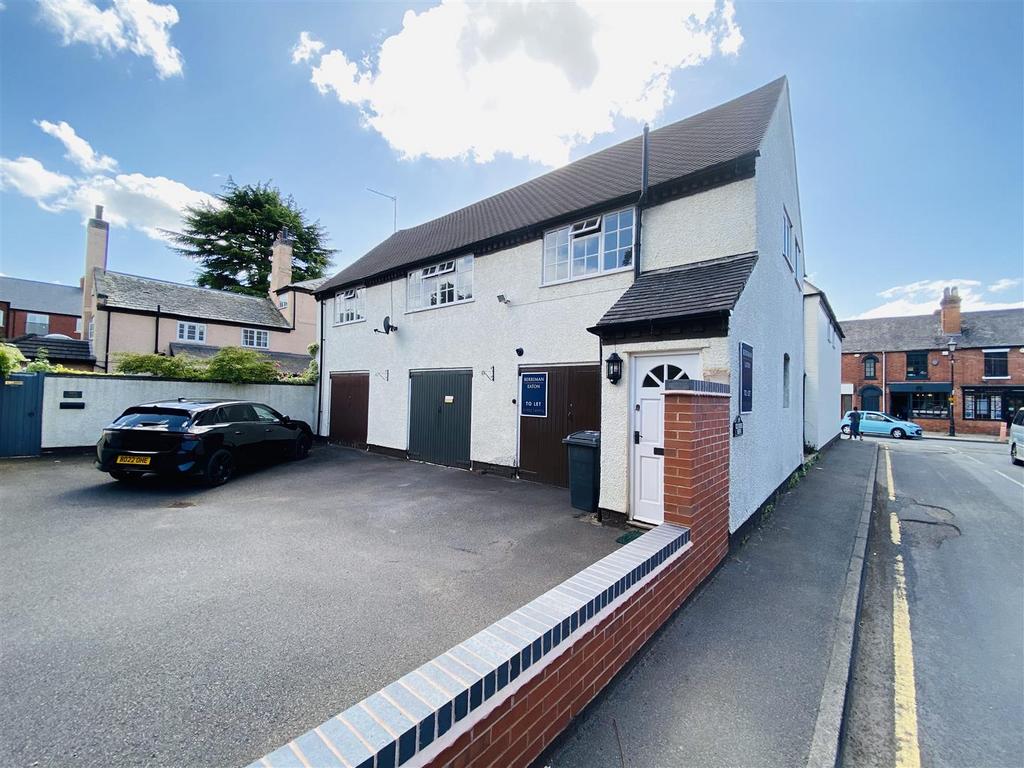 Old House Mews, High Street, Tettenhall 2 bed apartment to rent £795