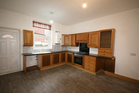 2 bedroom terraced house to rent, Robert Owen Street, Droylsden