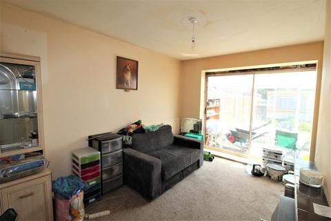 18 Ashley Close, Minster On Sea, Sheerness, ME12 3ED