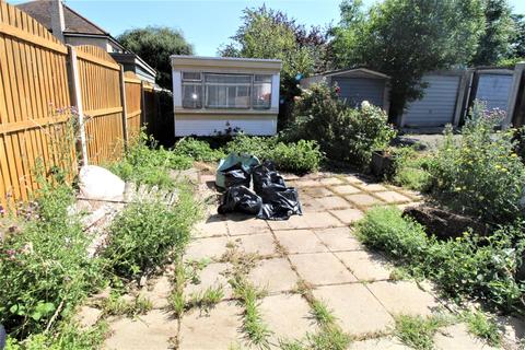 18 Ashley Close, Minster On Sea, Sheerness, ME12 3ED