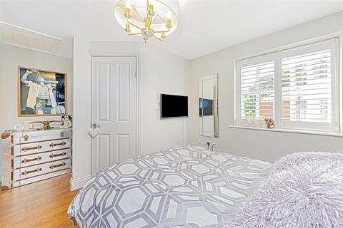 55 Church Road, Chavey Down, Ascot, SL5 8RR