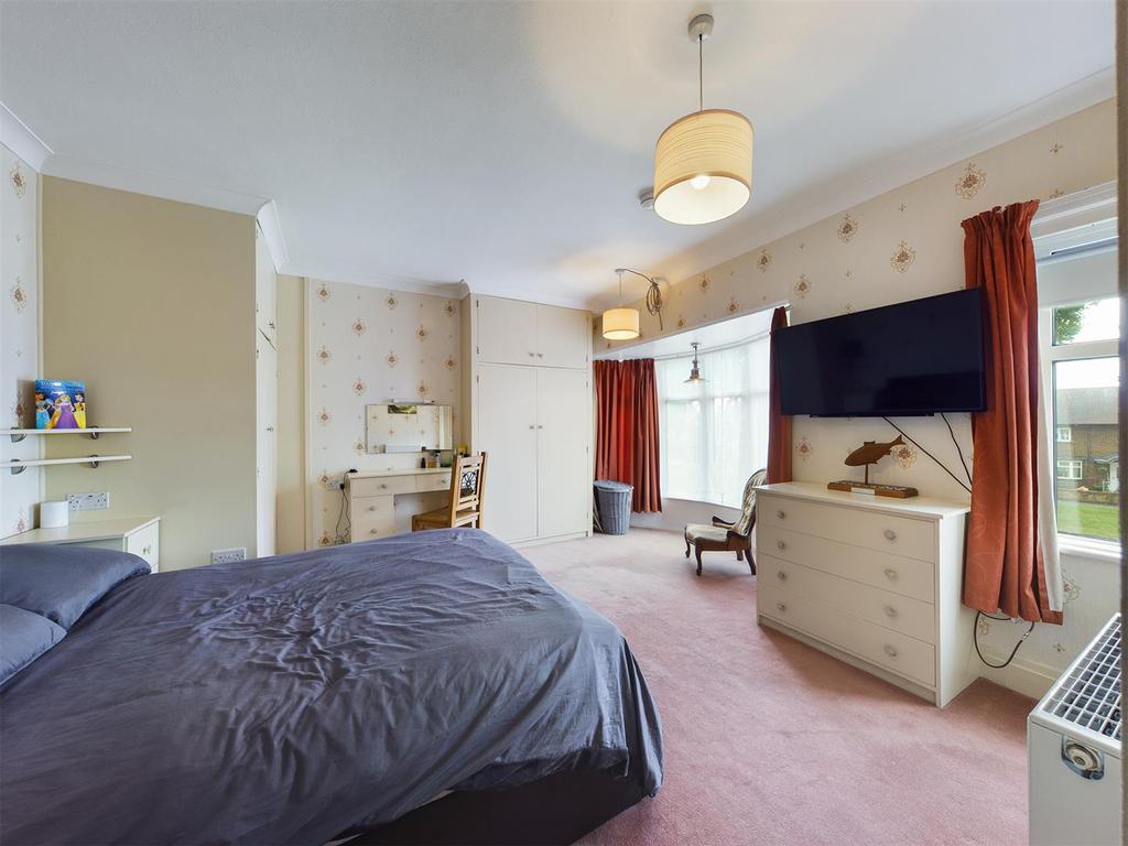 Bedroom: