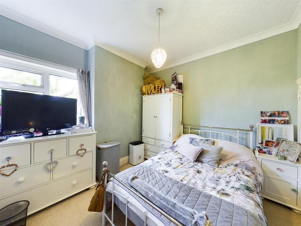 Bedroom: