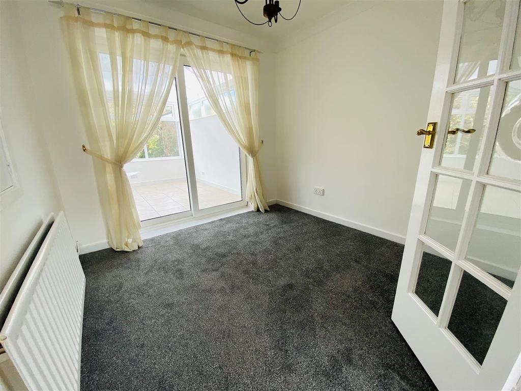 Dining room.jpg
