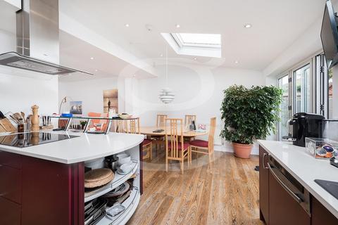4 bedroom house to rent - Woodleigh Avenue, Finchley, N12